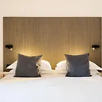 Zash Country Boutique & 3*