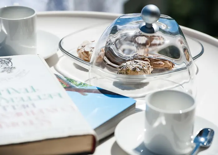 Zash Country Boutique & 3*