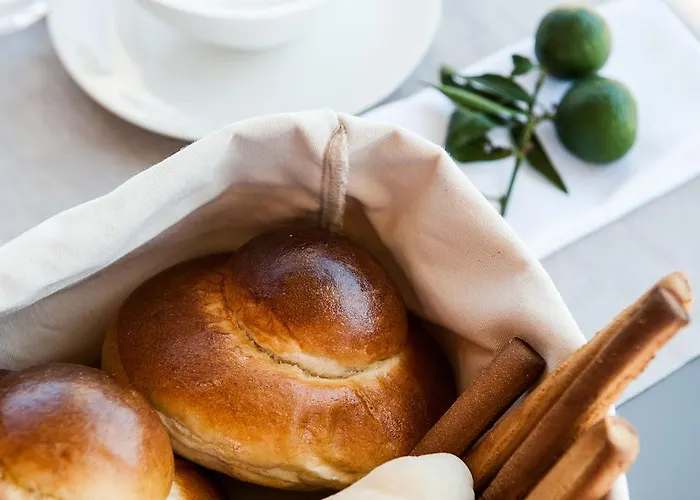 Zash Country Boutique & 3*